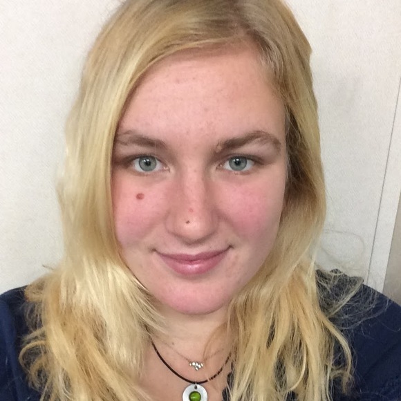 Meet your Posher, Audrey - Picture 1 of 1